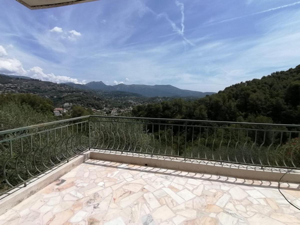 Séjour en pleine nature, vue imprenable, jacuzzi Contes  Exterior foto